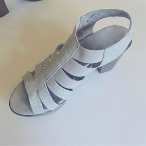 Munro “Cookie” Sandal 6.5 W